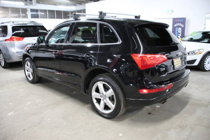 2011 Audi Q5 2.0T quattro Premium Plus