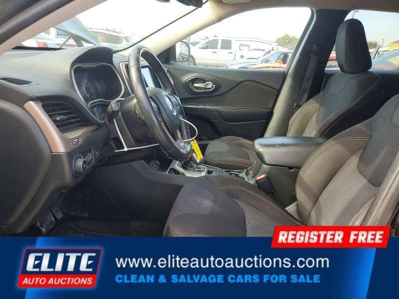 2015 Jeep Cherokee