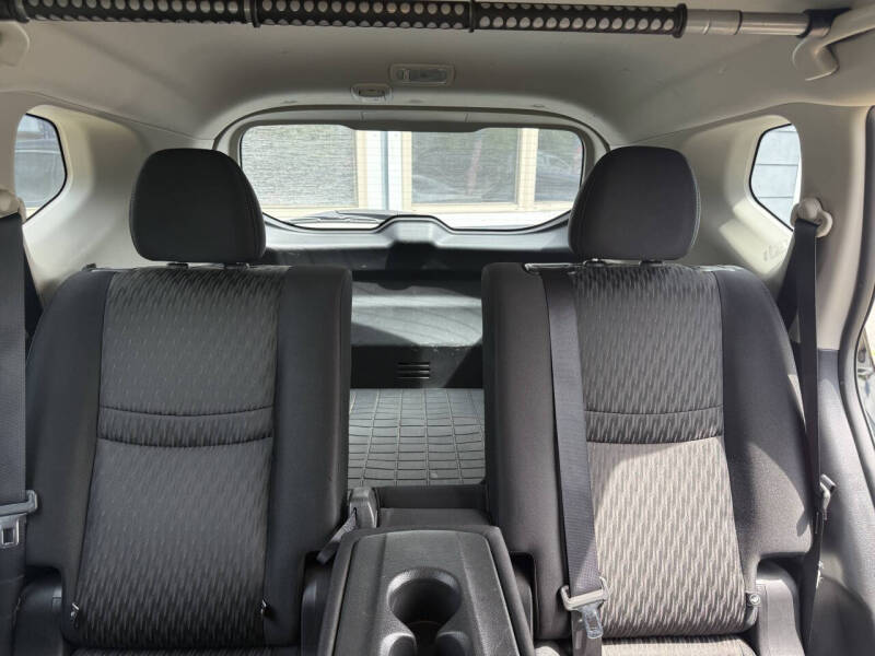 2017 Nissan Rogue S