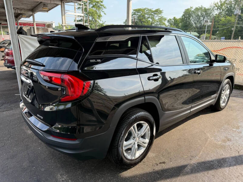 2021 GMC Terrain SLE