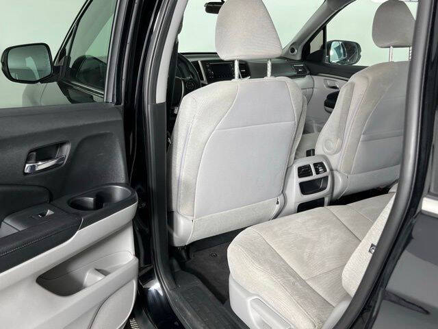 2017 Honda Pilot LX