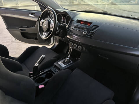 2011 Mitsubishi Lancer Evolution MR