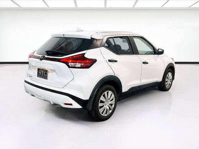 2022 Nissan Kicks S