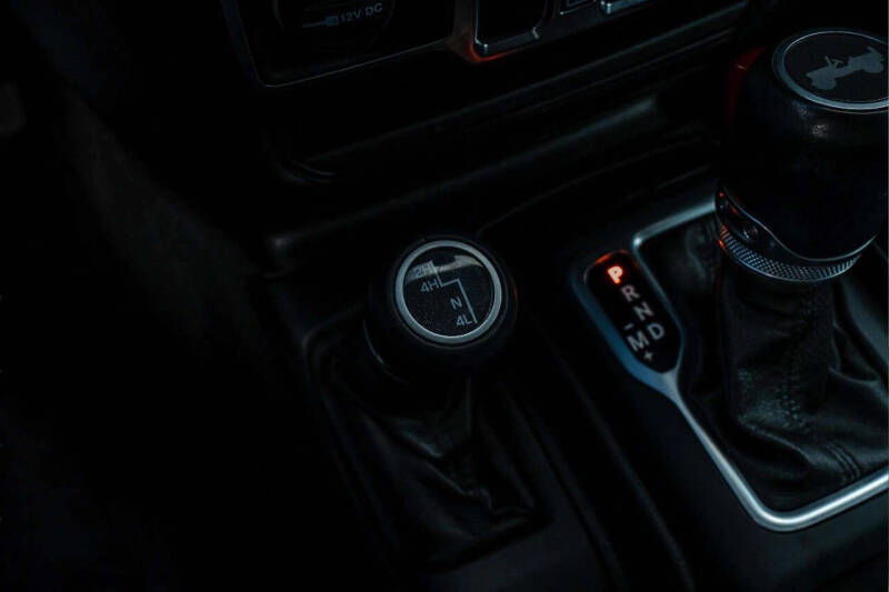 2020 Jeep Wrangler Unlimited Sahara Altitude