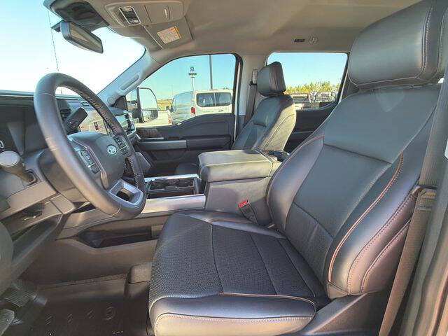 2025 Ford F-450 Super Duty Lariat