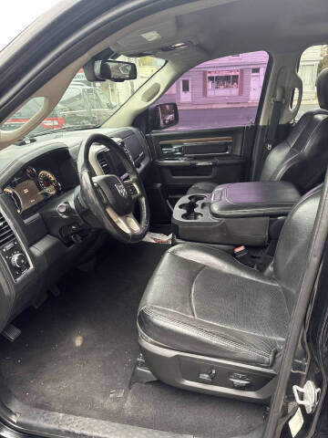 2017 RAM 1500 Laramie