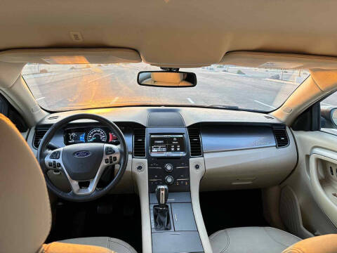 2015 Ford Taurus SEL