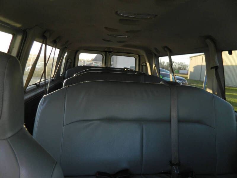 2011 Ford E-Series E-350 SD XL