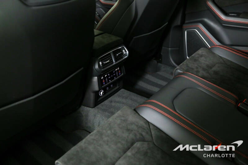 2023 Lamborghini Urus S