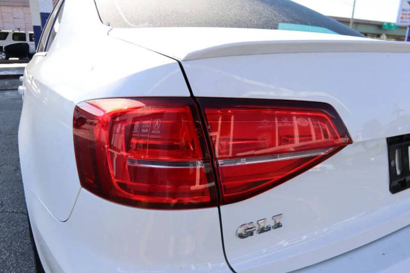 2017 Volkswagen Jetta 2.0T GLI