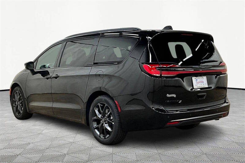 2026 Chrysler Pacifica Limited