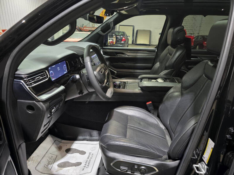 2022 Jeep Wagoneer Series III