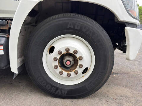 2019 Hino 338