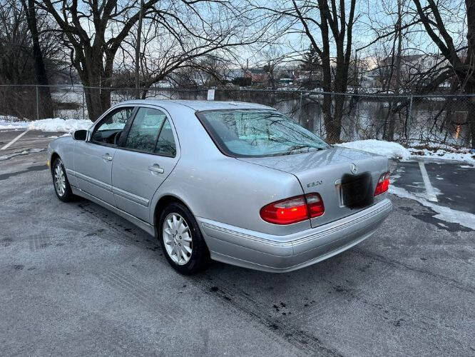 2000 Mercedes-Benz E-Class