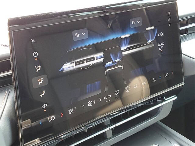 2025 Lincoln Nautilus Hybrid Premiere