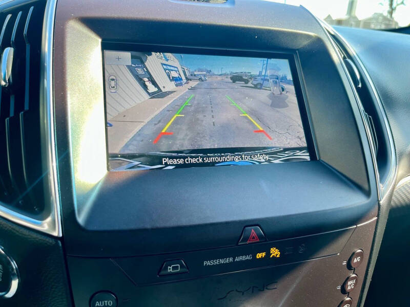 2020 Ford Edge Titanium