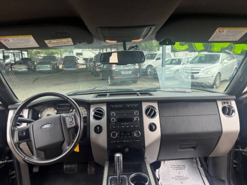 2012 Ford Expedition XLT