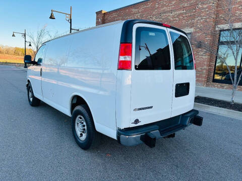 2019 Chevrolet Express 2500