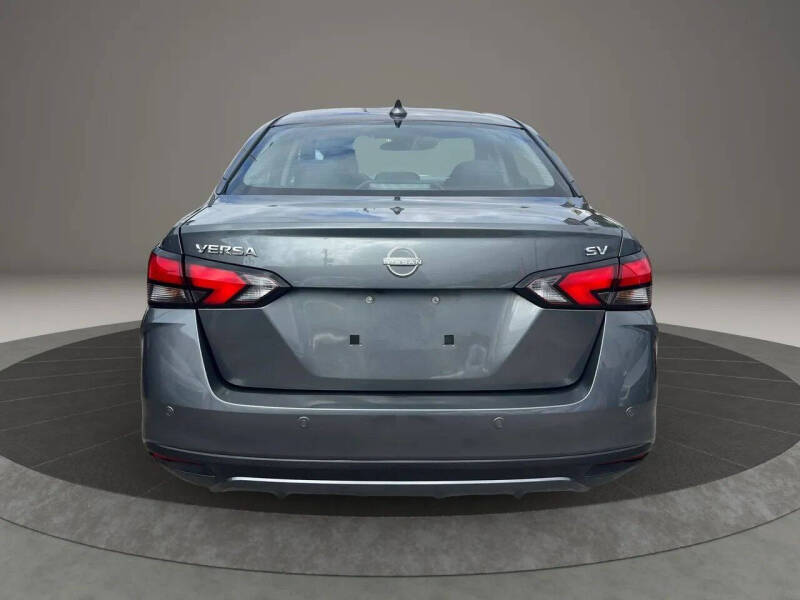 2024 Nissan Versa SV