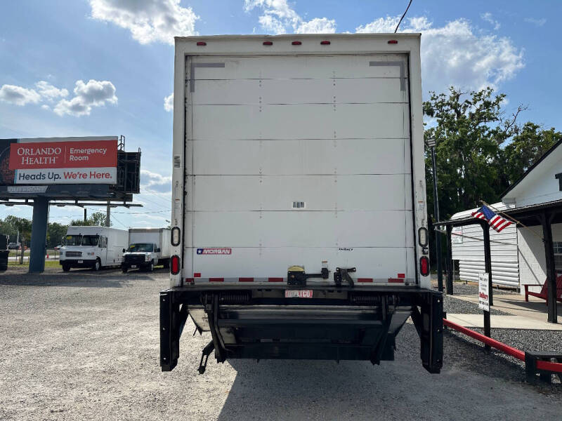 2016 Freightliner M2 106