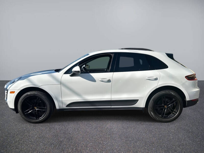 2017 Porsche Macan