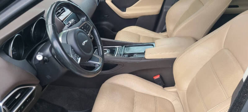 2018 Jaguar F-PACE 25t Prestige