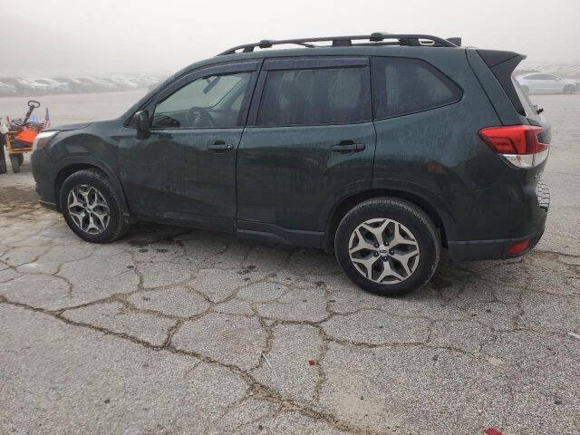 2024 Subaru Forester Premium