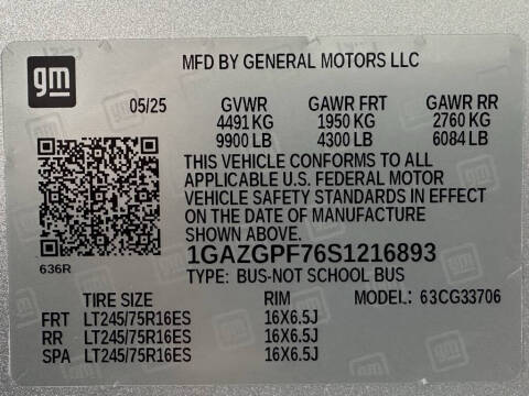 2025 Chevrolet Express LT 3500