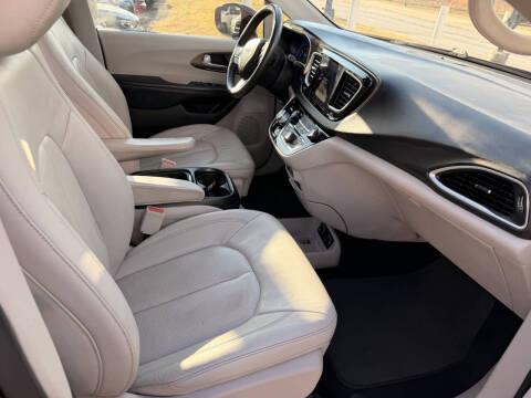 2018 Chrysler Pacifica Touring L