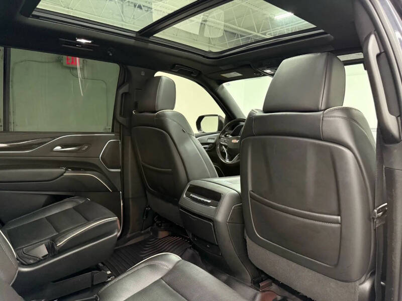 2023 Cadillac Escalade Sport