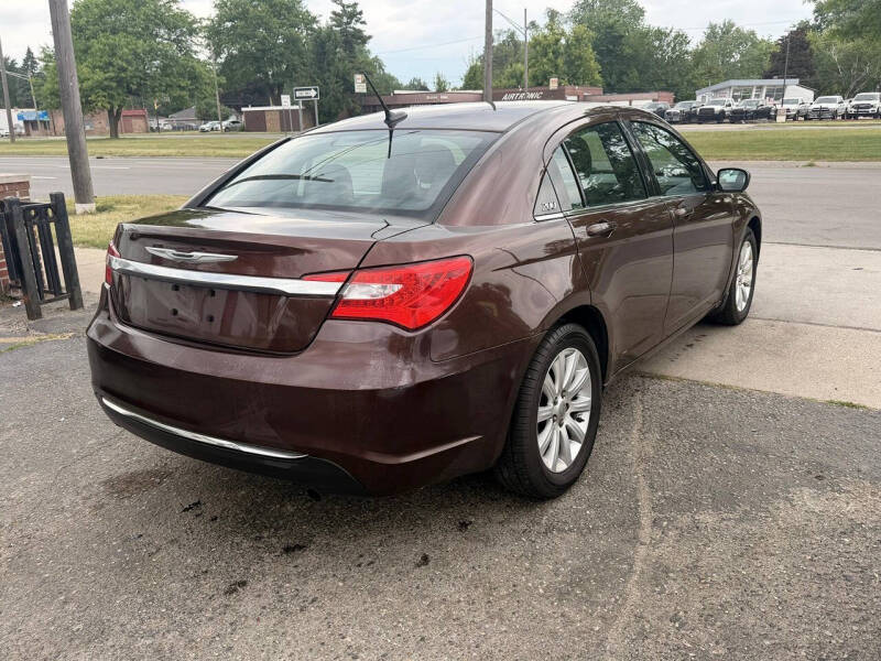 2012 Chrysler 200 Touring