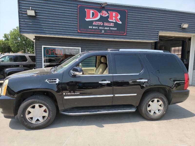 2007 Cadillac Escalade for sale at D & R Auto Sales in South Sioux City NE