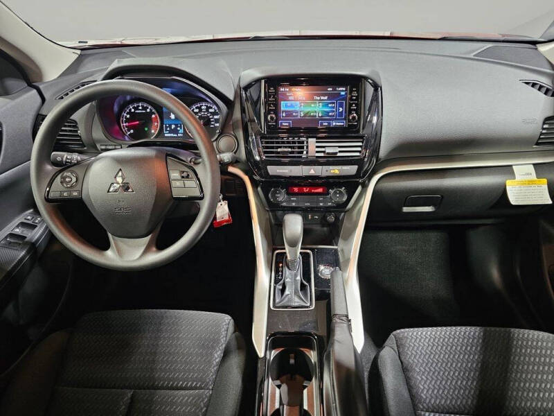 2024 Mitsubishi Eclipse Cross ES