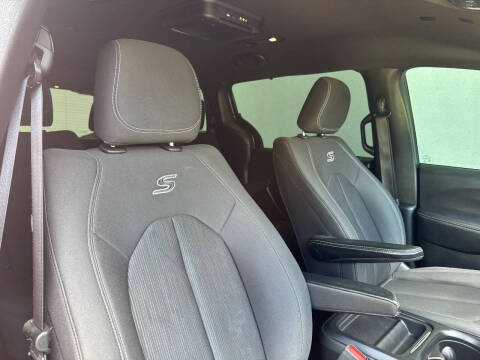 2019 Chrysler Pacifica Touring Plus