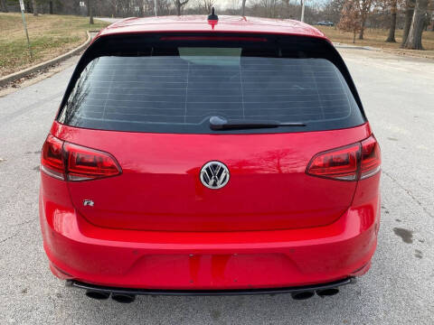 2016 Volkswagen Golf R 4Motion