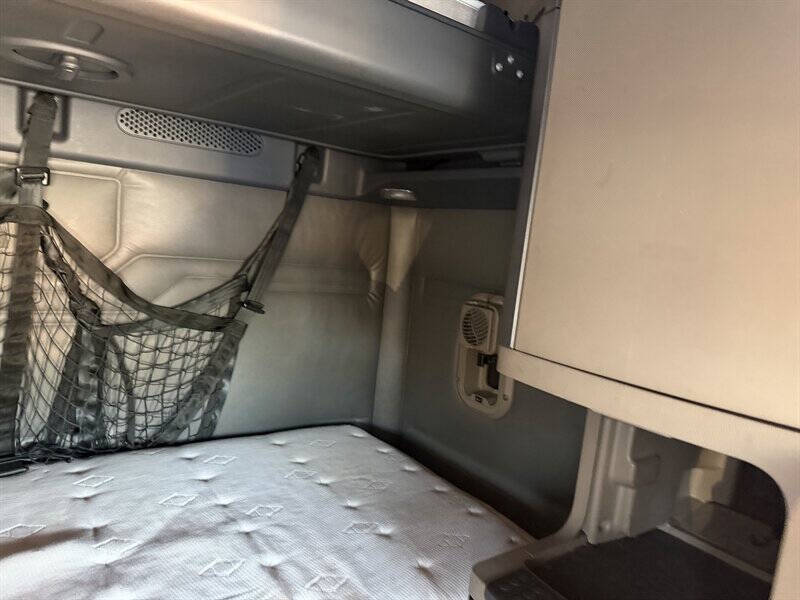 2017 Freightliner Cascadia