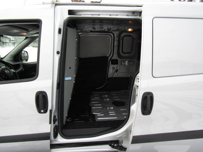 2020 RAM Promaster City Tradesman photo 20