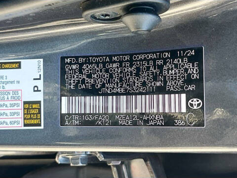2025 Toyota Corolla Hatchback SE