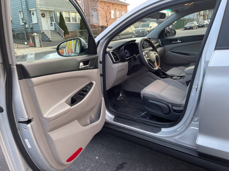 2019 Hyundai Tucson SE