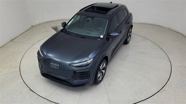 2025 Audi Q6 e-tron quattro Premium Plus