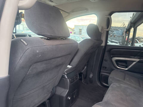 2015 Nissan Armada SV