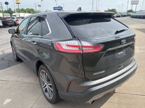 2019 Ford Edge Titanium
