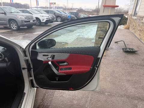 2020 Mercedes-Benz A-Class A 220 4MATIC