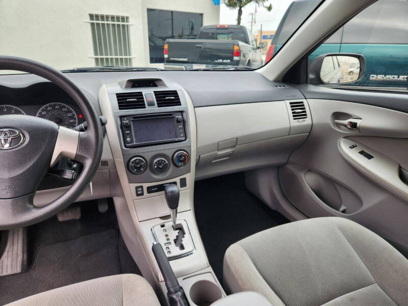 2013 Toyota Corolla LE