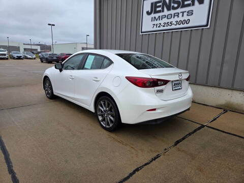 2018 Mazda MAZDA3 Touring