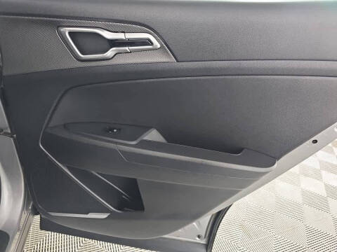 2023 Kia Sportage Hybrid LX