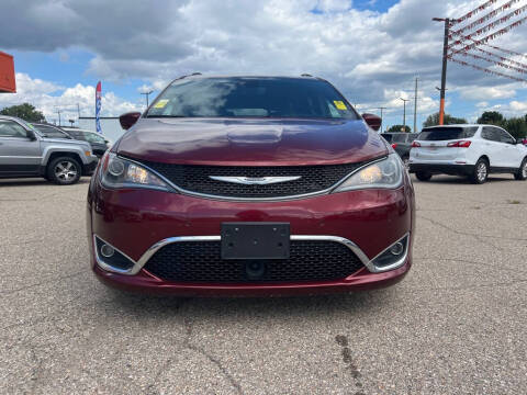 2020 Chrysler Pacifica Touring L Plus