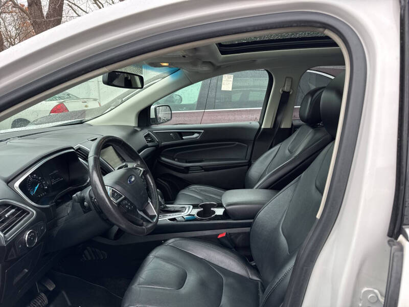 Image 3 of 2015 Ford Edge Titanium