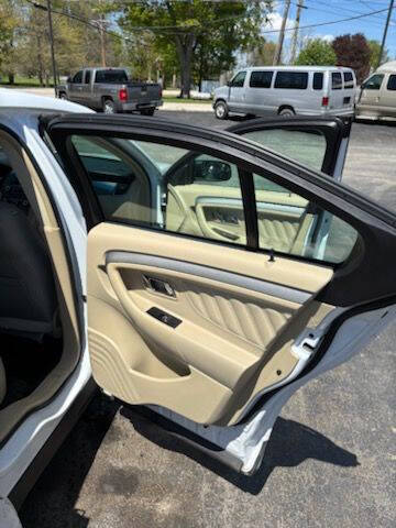 2015 Ford Taurus