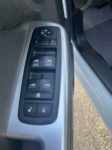 2011 Dodge Nitro Shock